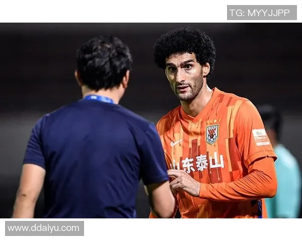 足球星造：从青训到巨星的成长轨迹与背后的故事